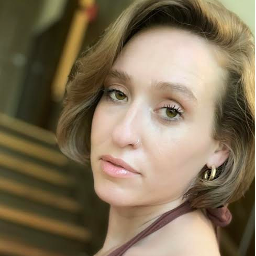 MARY BETH STINSON headshot