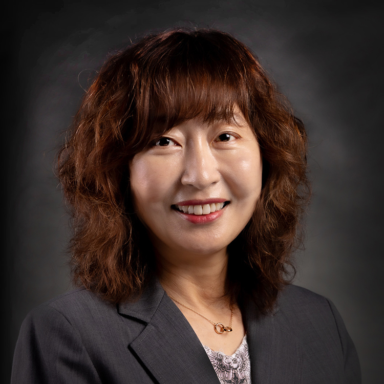 Maria Lim headshot photo