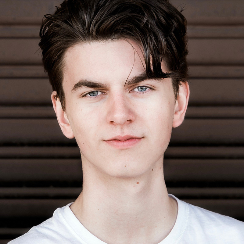 Eli Fischer headshot