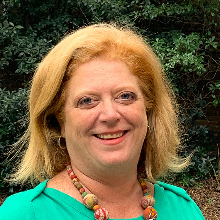 Jennifer Pugh headshot