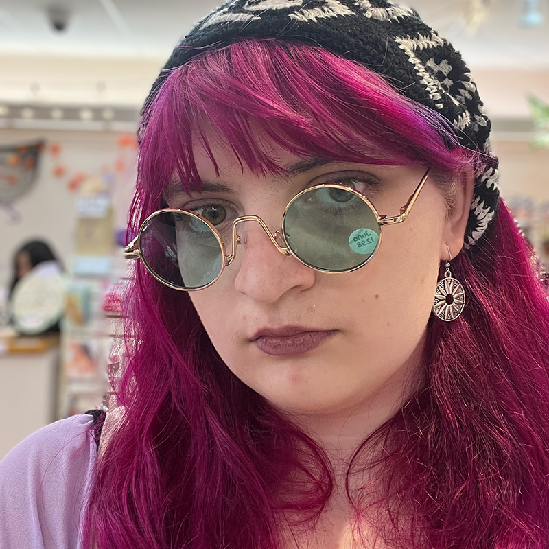 Ella Zenzen headshot