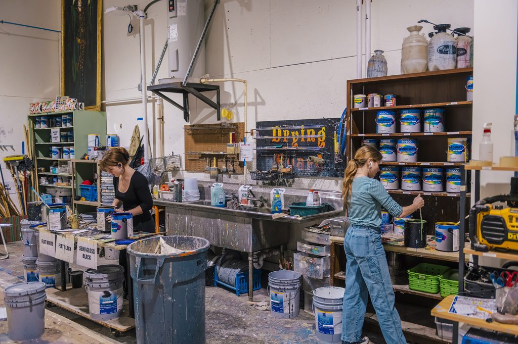 THR 140L - Stagecrafts: Scenery Lab Photo