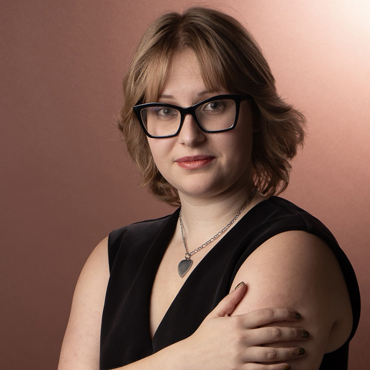 Izzy Richman headshot