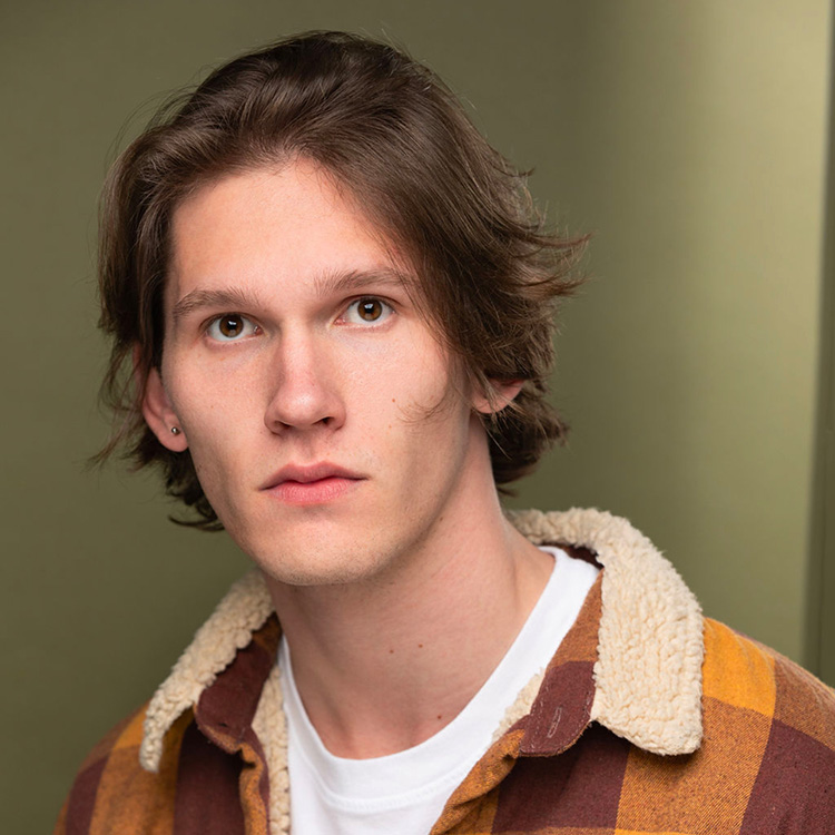 Austin Willard headshot