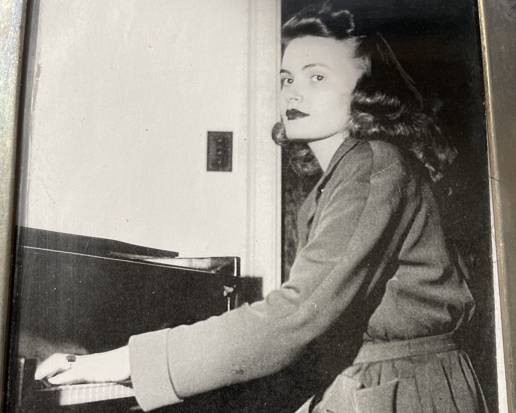 Jane Thomas Bellamy, WC graduate