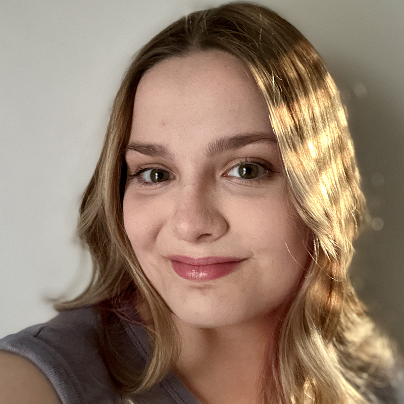 Molly Ansel headshot