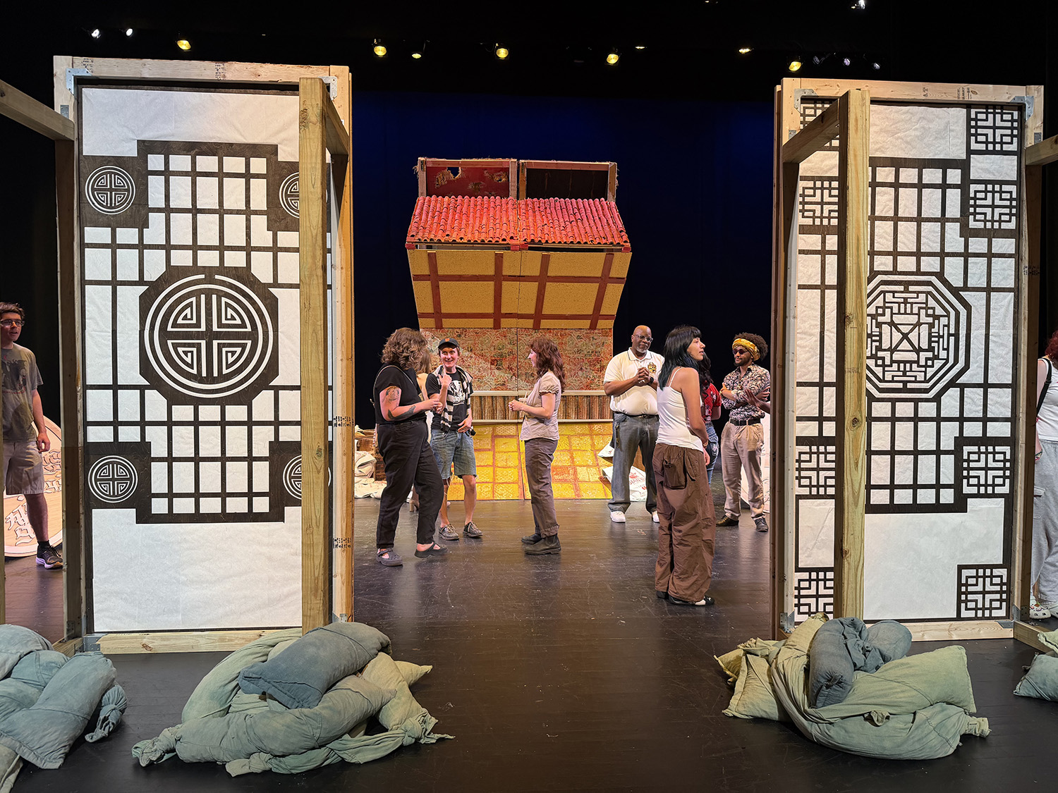 Một con Dợi, by Quan Apollo: MFA Thesis Exhibition, UNCG Auditorium