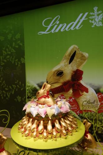 We’ll be in Munich shortly before Easter. Here’s a Chocolate Easter Bunny.